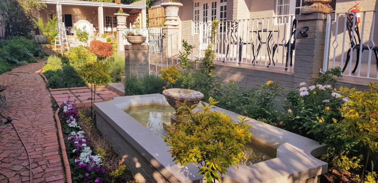 Villa Moi Johannesburg Exterior photo